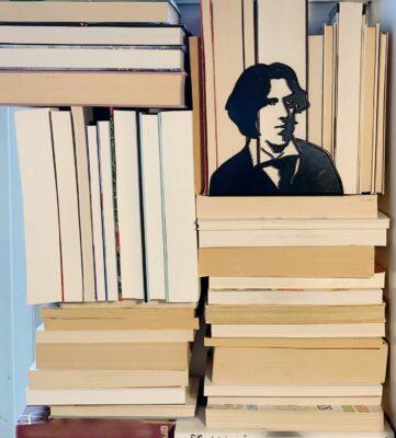 Alternative view of Oscar Wilde